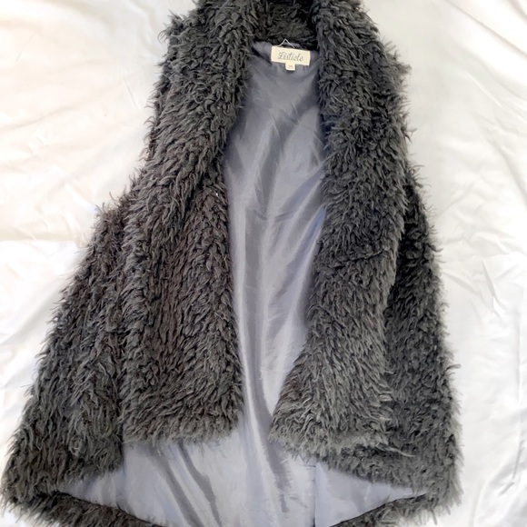 Sherpa Vest - Picture 1 of 1